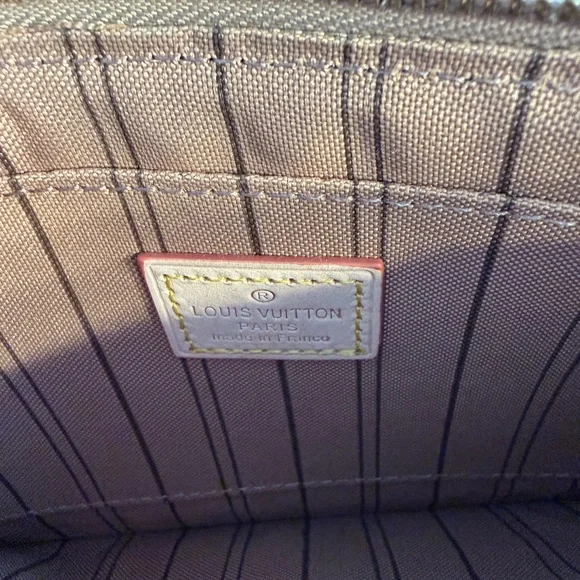 Louis Vuitton Neverfull Monogram Brown Wristlet Like New - Picture 14 of 14